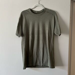 Lululemon athletic top